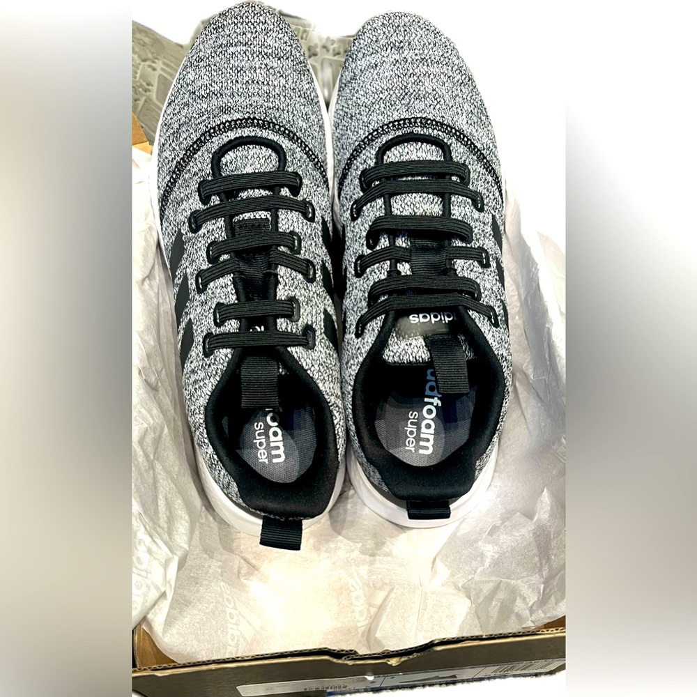 NWT Adidas Women's Puremotion Running Shoe. Size 7.5